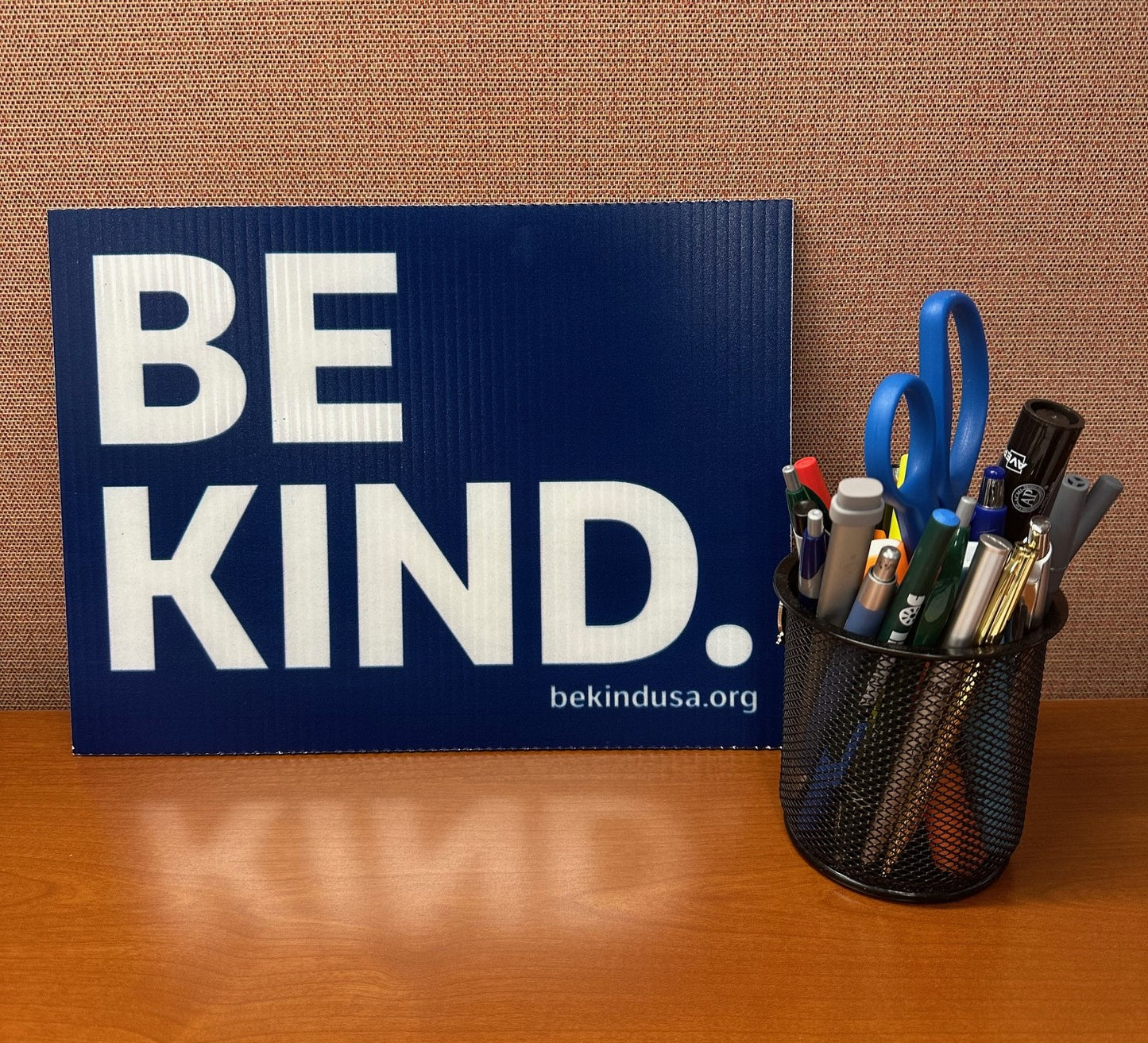 Be Kind. Mini Sign